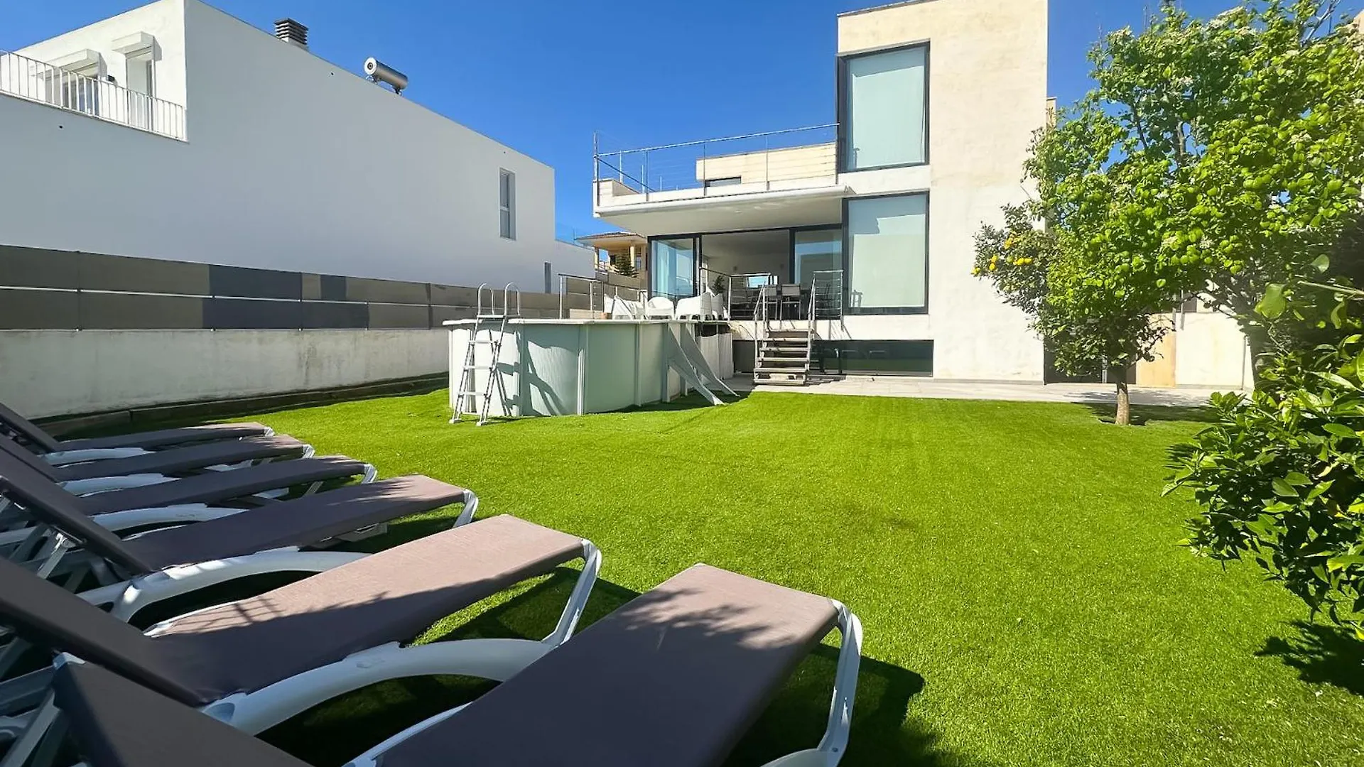 Moderna Villa Con Piscina En Palma De Mallorca